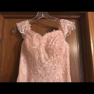 Jj's House Weddin Dress MAKE AN OFFER 4 MOR $